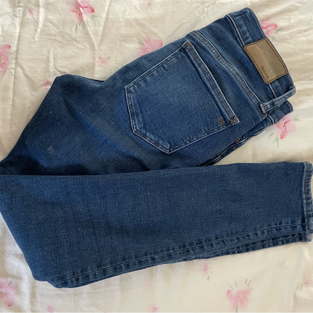 —-- Madewell skinny jeans 9” Midrise